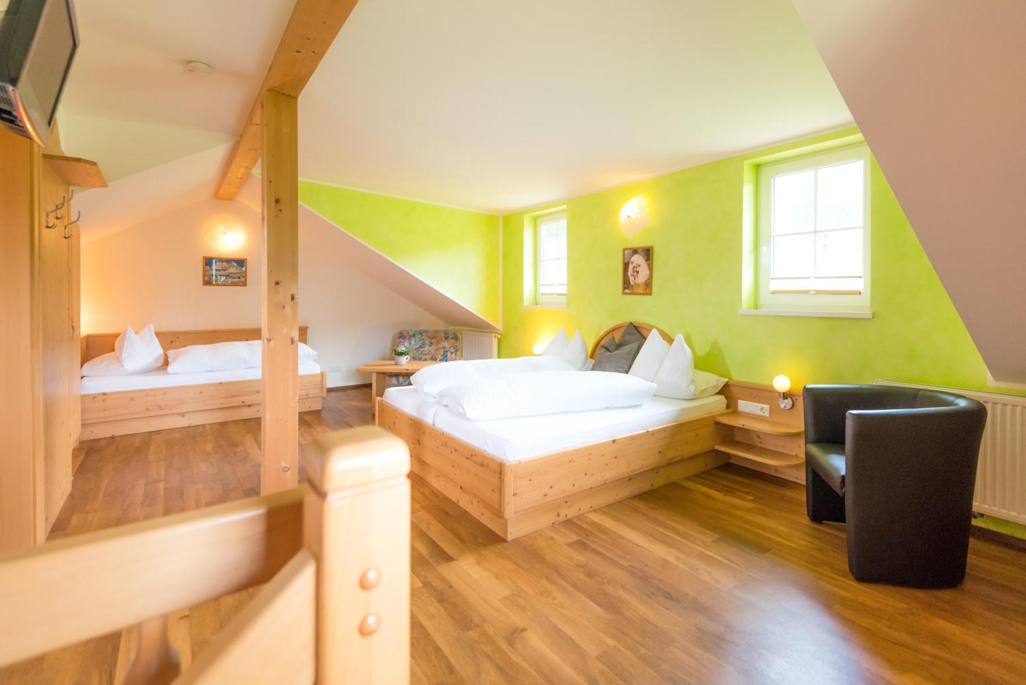Pension- Appartement Kristall Tröpolach Kültér fotó