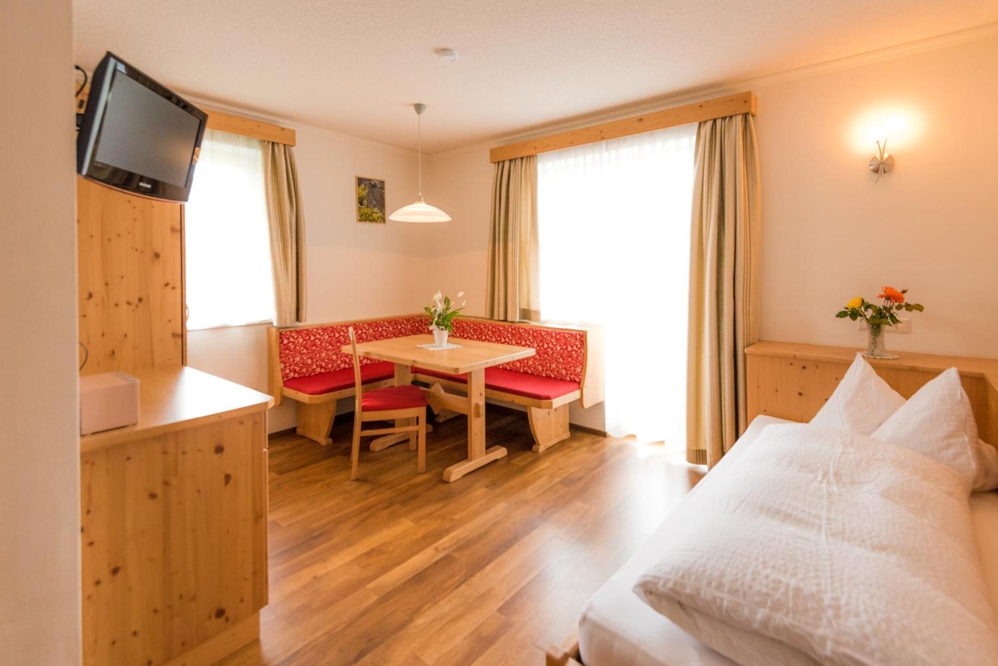 Pension- Appartement Kristall Tröpolach Kültér fotó